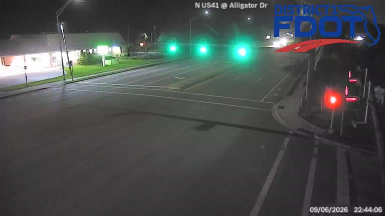 SA US41 @ Alligator Dr/Galleria Plaza 1026/864