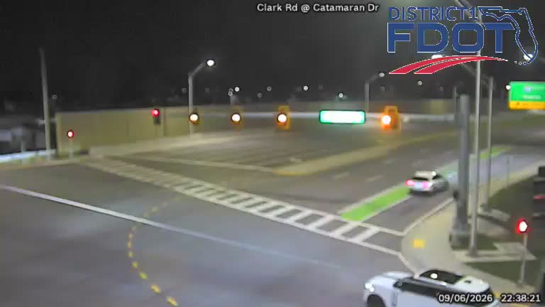 SA Clark Rd (SR72) @ Frontage Rd/Catamaran Rd 1220/964