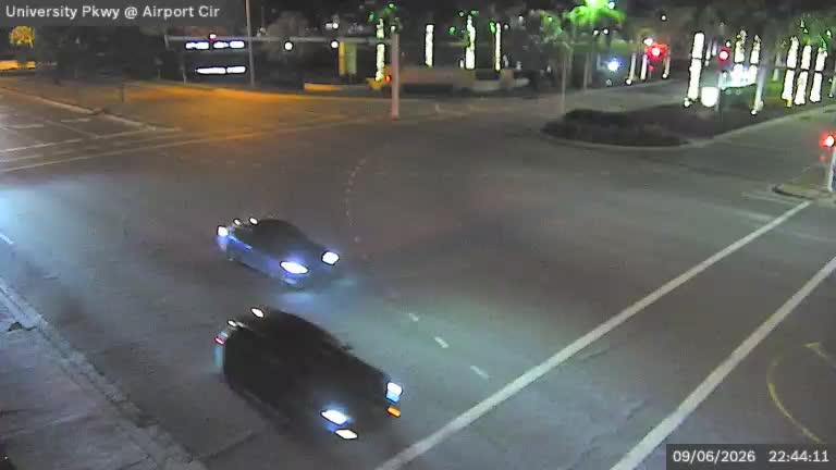 SA University Pkwy @ Airport Cir
