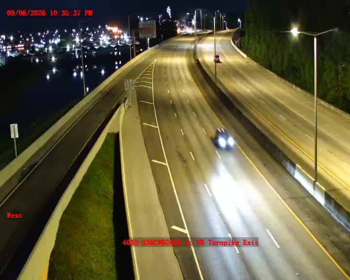 403D-836CW024EB at NB Turnpike Exit