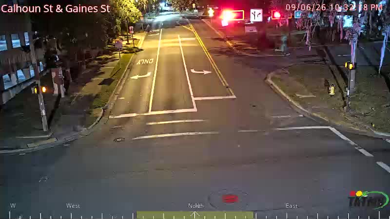 Calhoun St & Gaines St