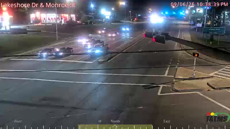 Lakeshore Dr & Monroe St
