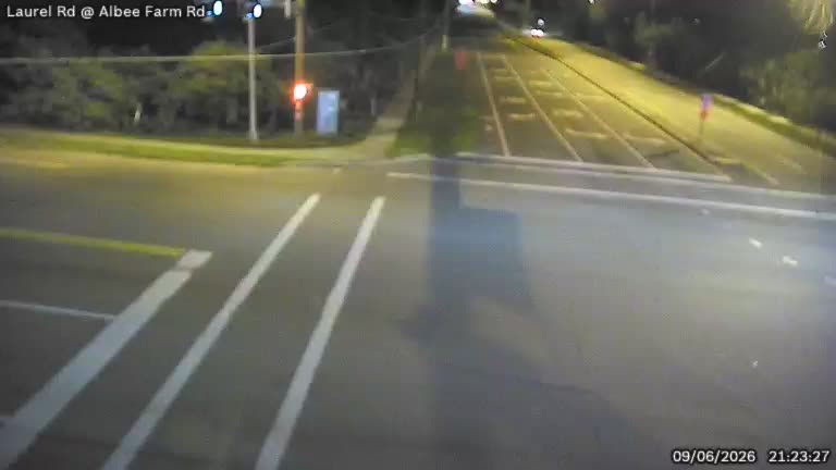 SA Laurel Rd @ Albee Farm Rd N