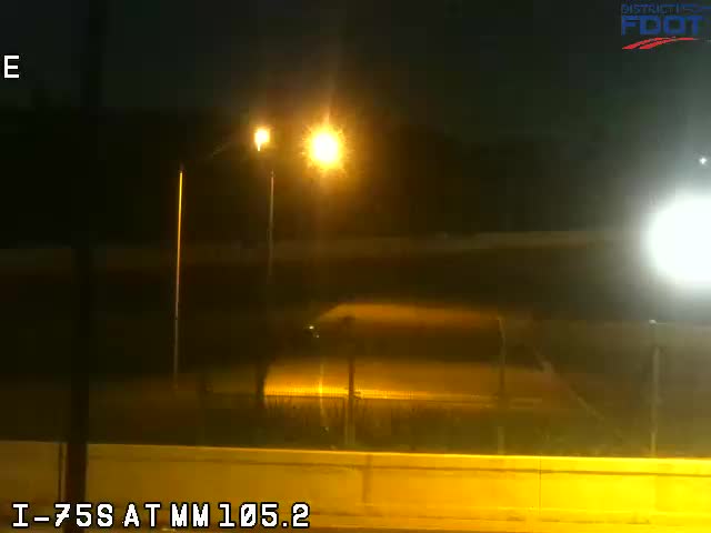 1052S_75_At_GoldenGate_M105